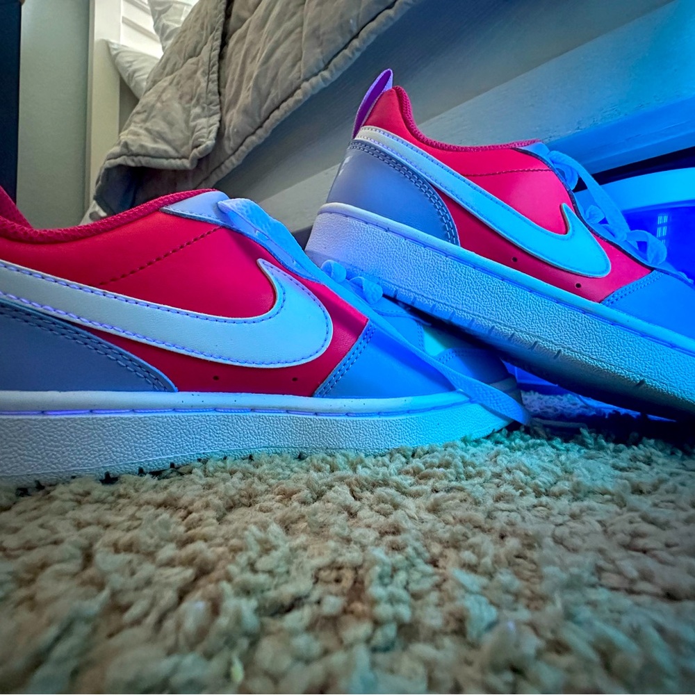 Big Kids Nike Court Borough Low Recraft Size:3.5Y,Worn Once—-not in box